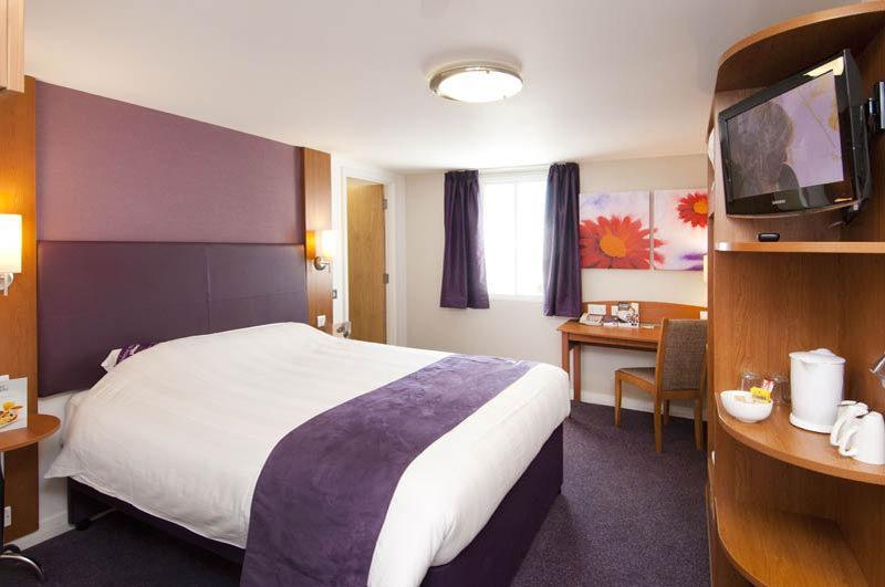 Premier Inn Chelmsford Bagian luar foto