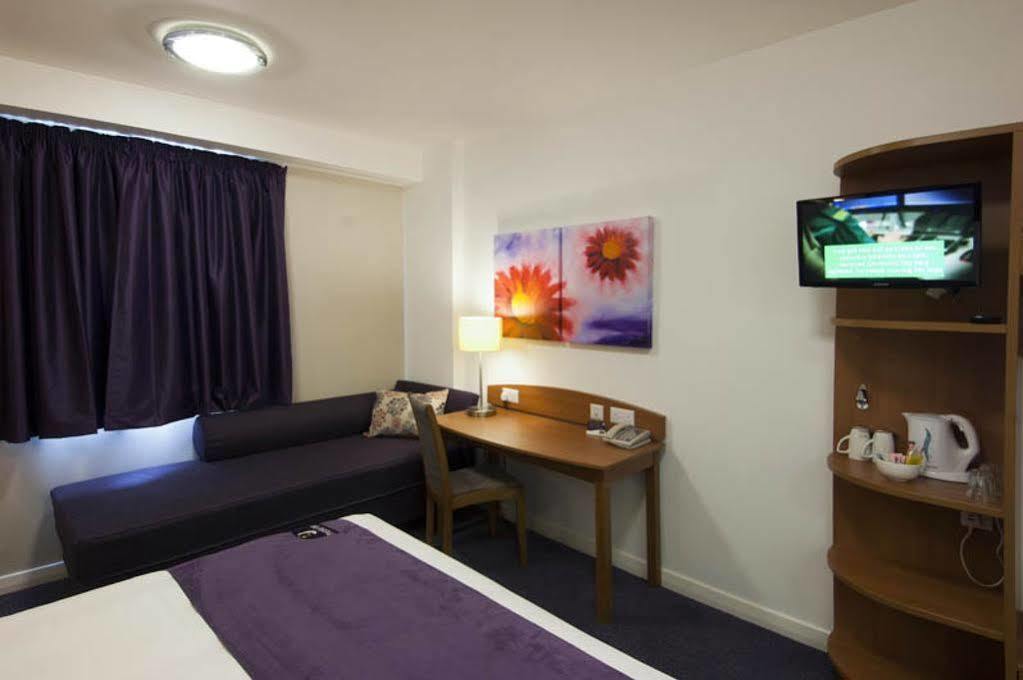 Premier Inn Chelmsford Bagian luar foto